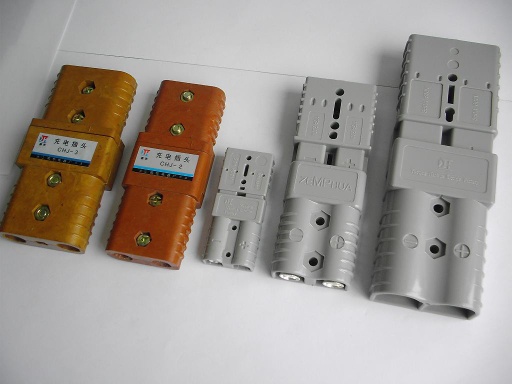 Battery connectors