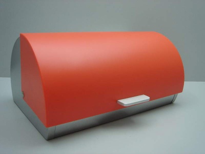 Stainless steel bread box with plastic lid