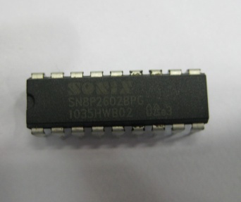 original new SN8P2602CPB ic chip-DIP18