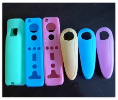 Scratch-proof Silicone Skin, with Double Color Design, Suitable for Nintendos Wii