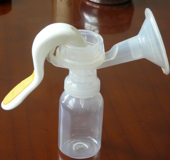 Breast Pump, Ergonomic Swivel Handle, Ideal for Occasional Use