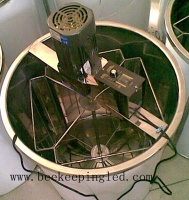 4 frame electric honey extractor