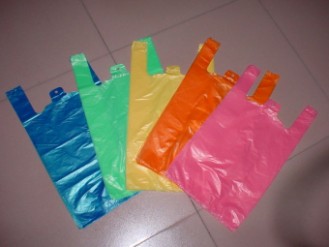 t-shirt shopping bag