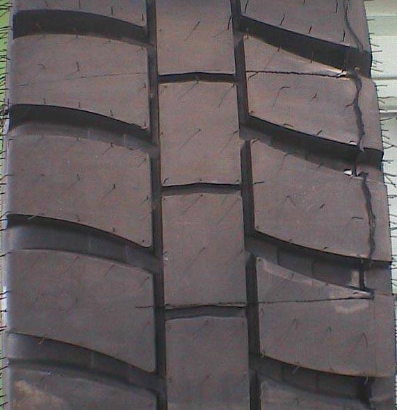 37.00R57 giant otr mining tire for komatsu 930E 730E 830E CAT 789 CAT793
