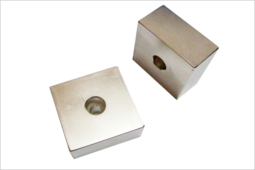 Strong neodymium magnets