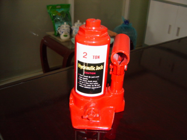 2Ton  Hydraulic Bottle Jack