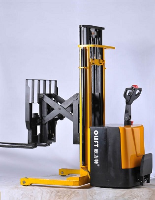 fork reach truck