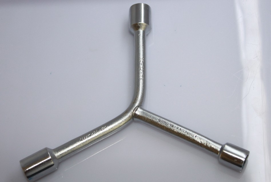 Y type socket wrench