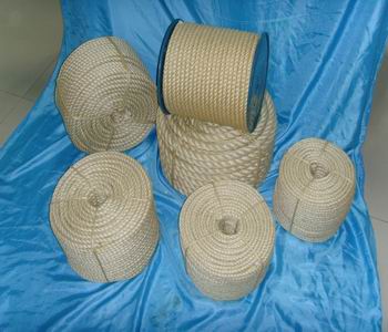 Packaging sisal twisted rope is made from high-quality sisal fiber with a three strand twisted construction.