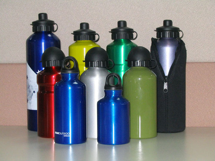 aluminum water bottle