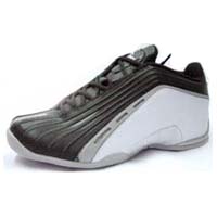 BASKETBALL SHOES