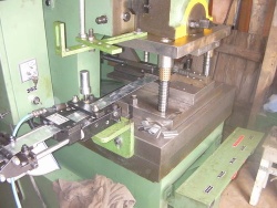 strapping seal making machine