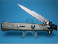 Italian Stiletto Switchblade knives