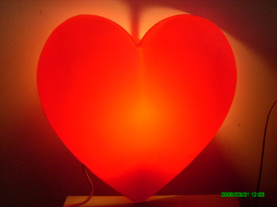 nice looking red color heart shape wall lamp