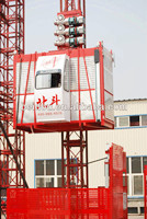 Construction elevator with cabin