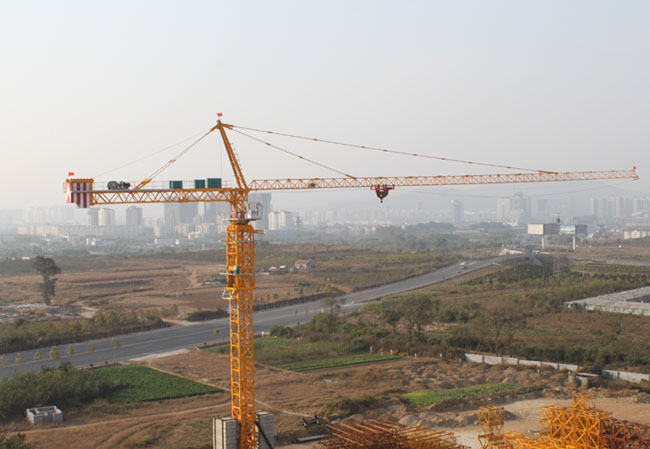 Tower crane QTZ80(5513/5613/6010)