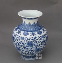 Chinese Antique Blue and White Porcelain Vase