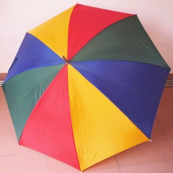 Colorful polyester golf umbrella with wooden handle